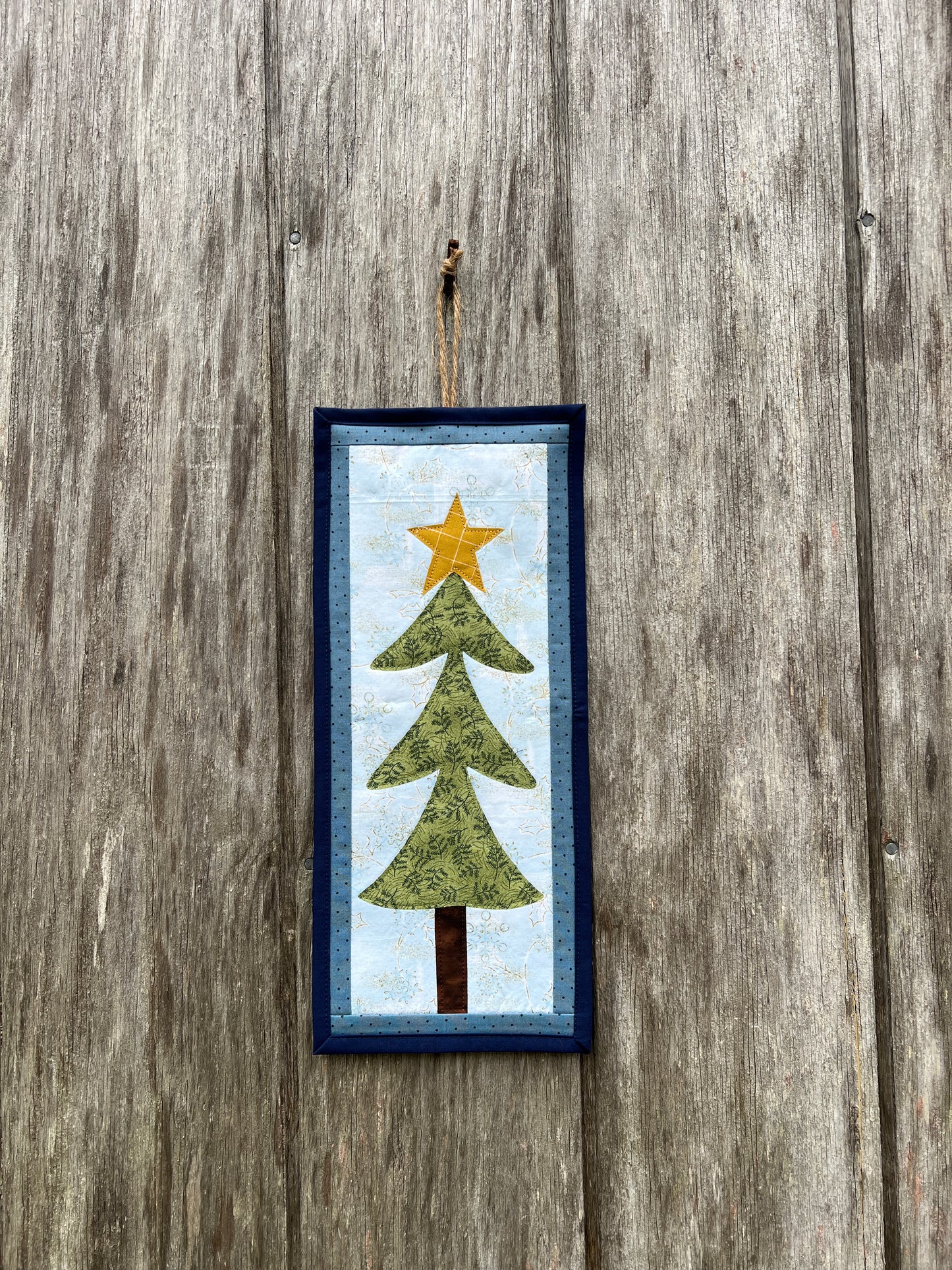 Christmas Tree Mini Banner - light green