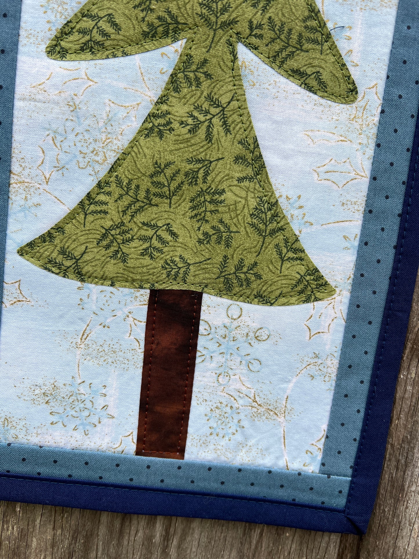 Christmas Tree Mini Banner - light green