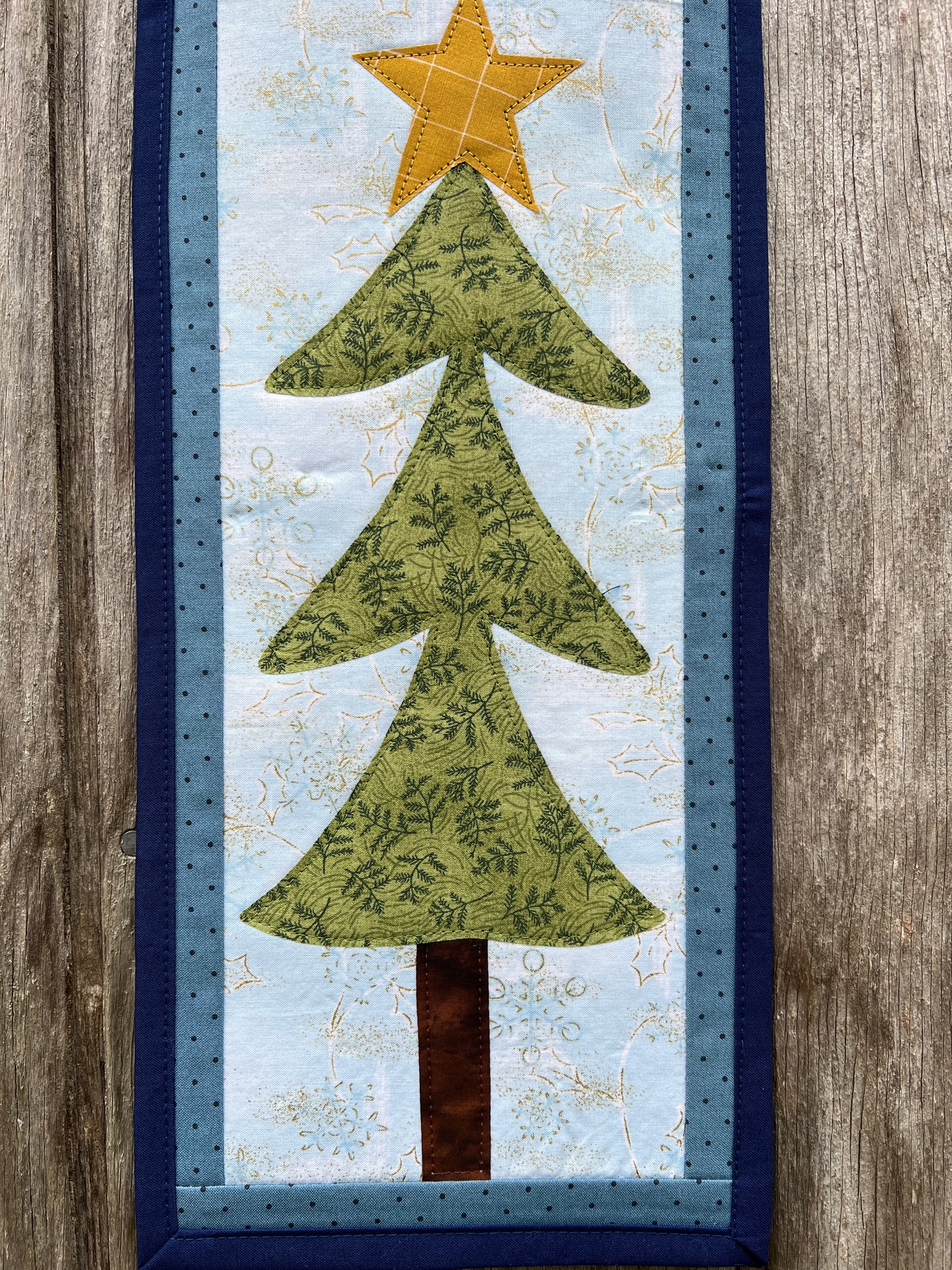 Christmas Tree Mini Banner - light green