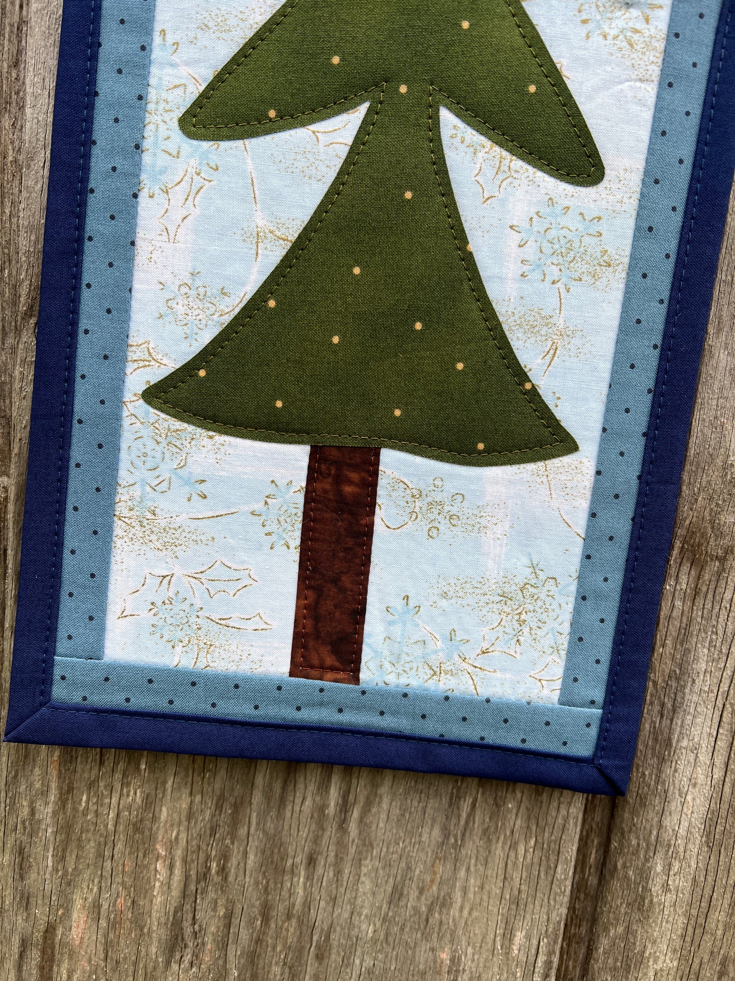Christmas Tree Mini Banner - dark green