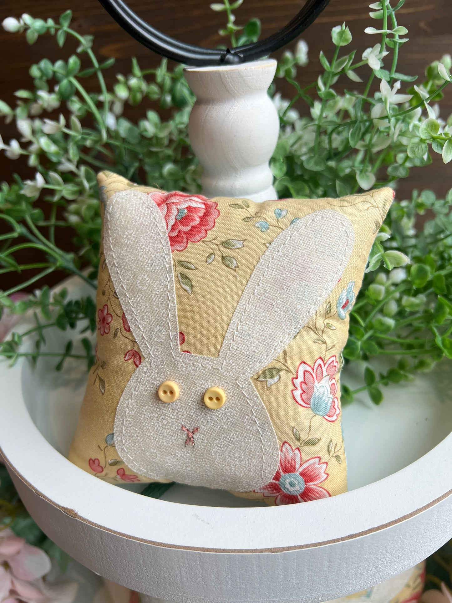 Spring Rabbit Bowl Filler