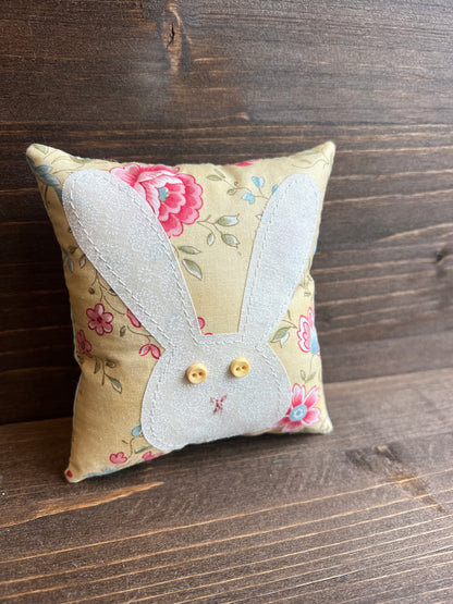 Spring Rabbit Bowl Filler